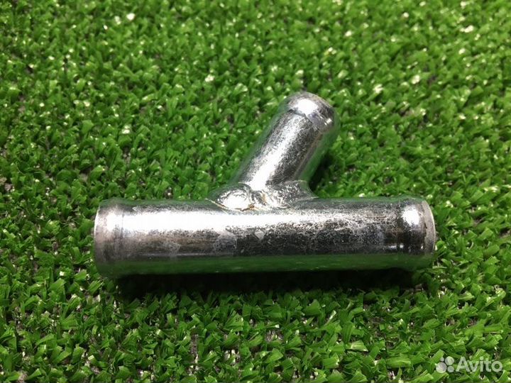 Переходник шланга D14 тройник угол 70