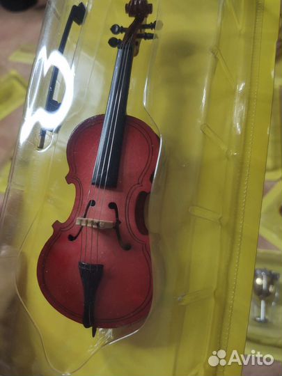 Коллекционные музыкальные инструменты