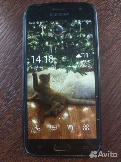 Телефон Samsung J3