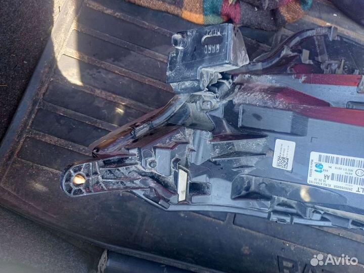 Фара Рено Аркана