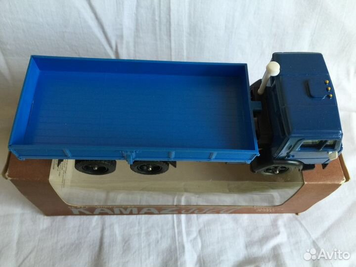 Модель масштаб 1/43 Камаз-5320 синий в коробке ссс