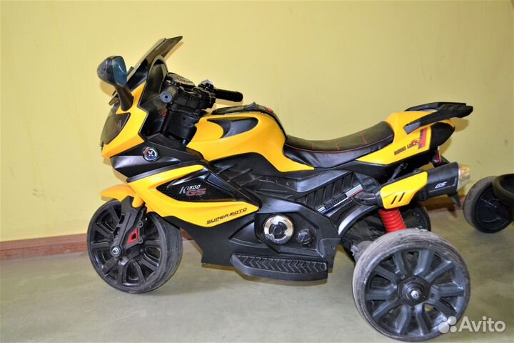 Детский электромобиль трехколесный мотоцикл