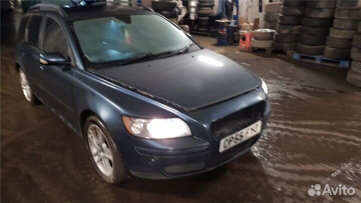 Разбор на запчасти Volvo V50