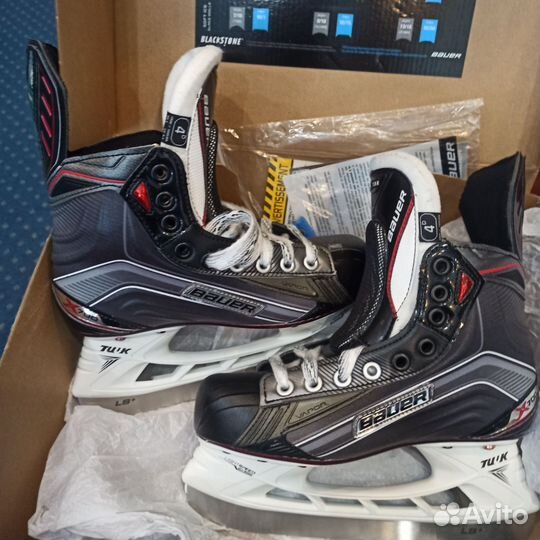 Хоккейные коньки bauer vapor x700. jr 4D