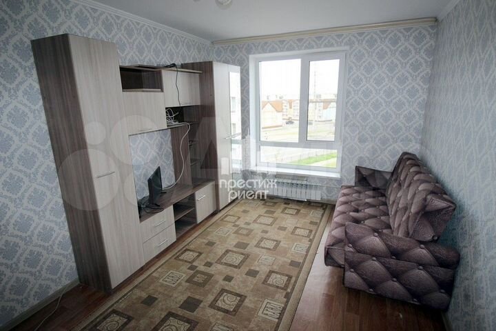 2-к. квартира, 50 м², 3/3 эт.