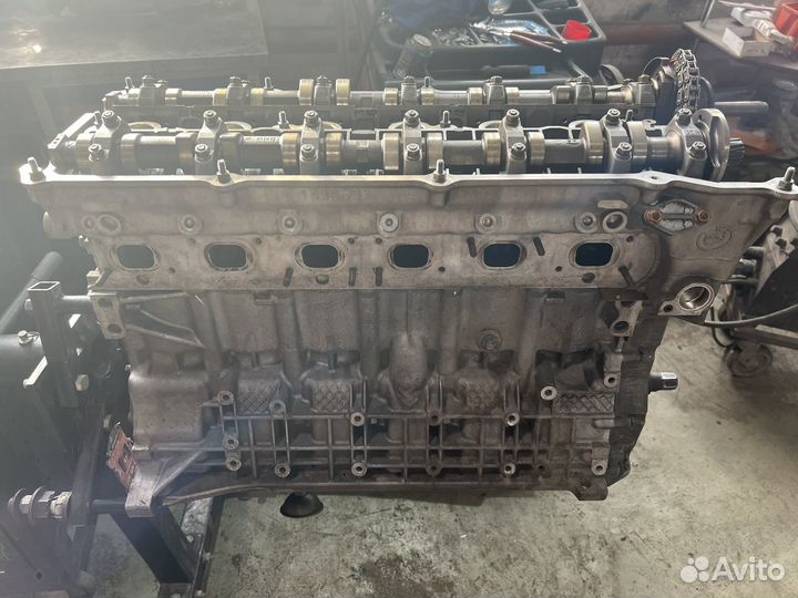 Двигатель м54б30