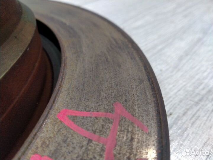 Тормозной диск задний Bmw 525I E39 M54 10/2002