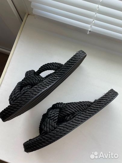 Плетенные сандали