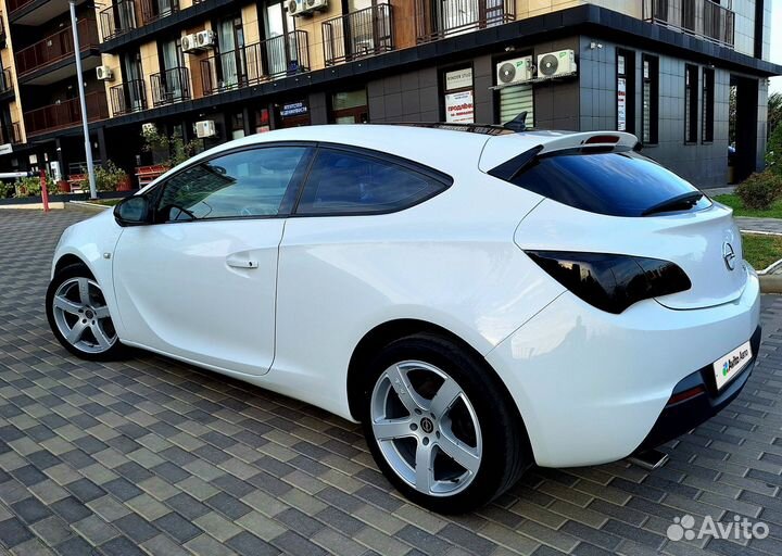 Opel Astra GTC 1.4 AT, 2013, 197 701 км