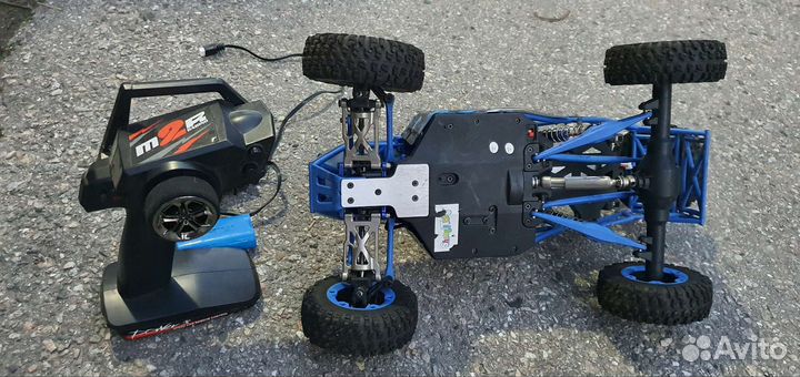 Радиоуправляемая машина большая