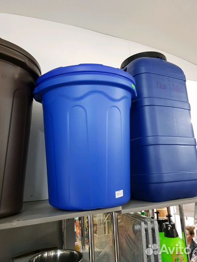 Баки хозяйственные мусорные баки