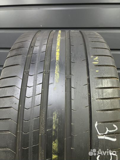 Pirelli P Zero PZ4 315/30 R22 107Y