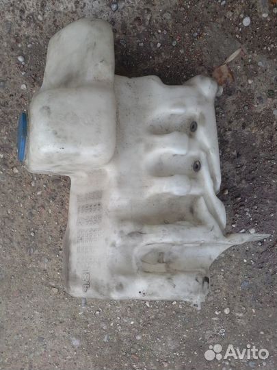 Бачок омывателя стекла Mercedes W638 Vito Viano