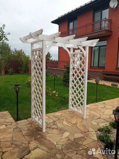 Пергола деревянная, арка садовая