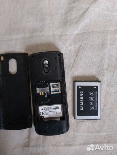 Samsung E2121B