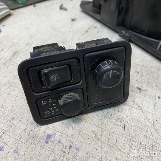 Блок кнопок Nissan Almera N16