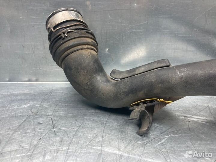 Патрубок интеркулера Volkswagen Golf 4 1997-2005