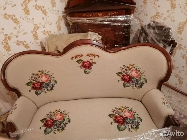 Антикварный старинный набор для гостиной