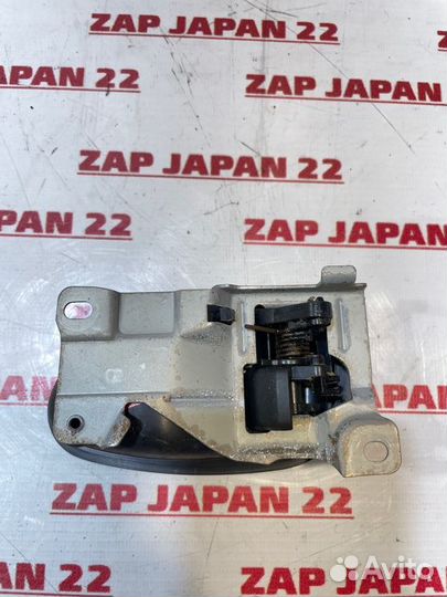 Ручка двери внутренняя передняя правая Mitsubishi