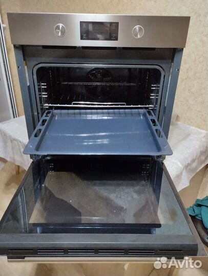 Электрическая духовка Hotpoint ariston