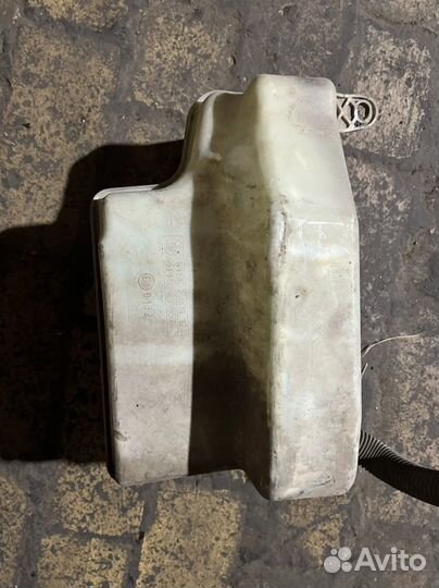 Бачок омывающей жидкости bmw 7 e65/66