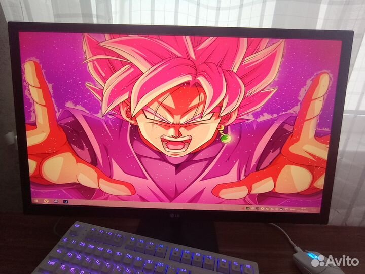 Монитор LG 24