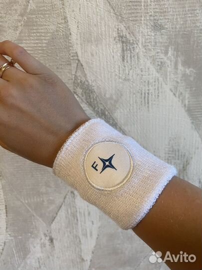 Напульсник новый