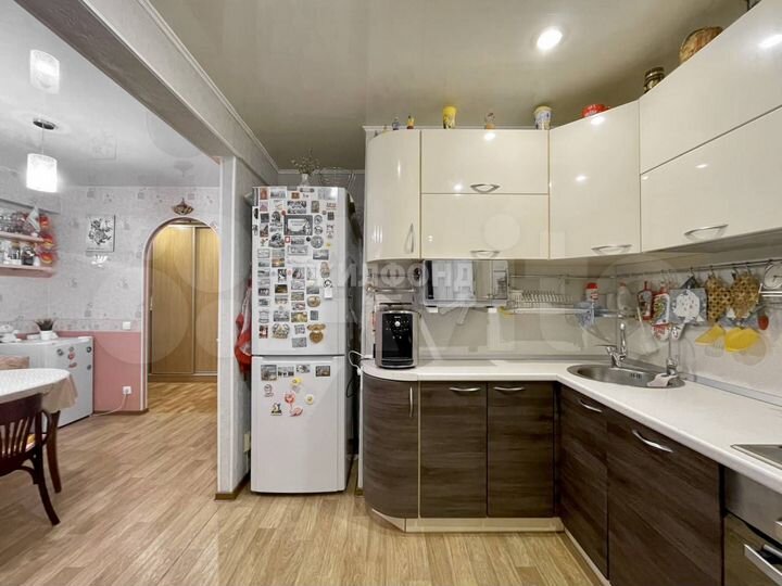 4-к. квартира, 60 м², 8/9 эт.