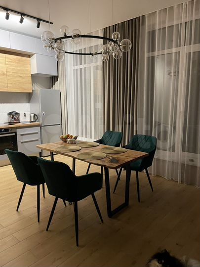 Коттедж 215 м² на участке 10 сот.