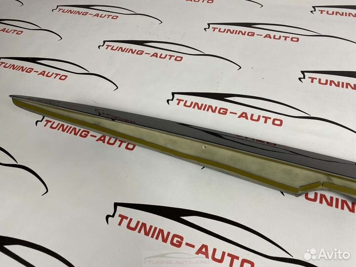 Спойлер Под стекло Лексус GX470 H3746