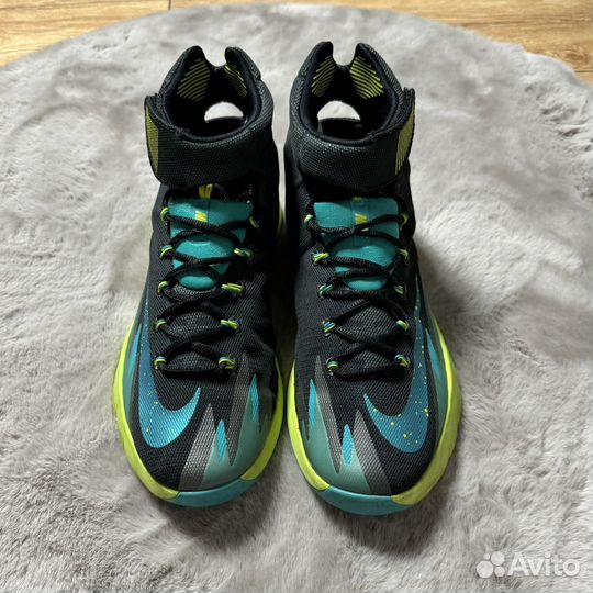 Баскетбольные кроссовки Nike Zoom Hyperrev