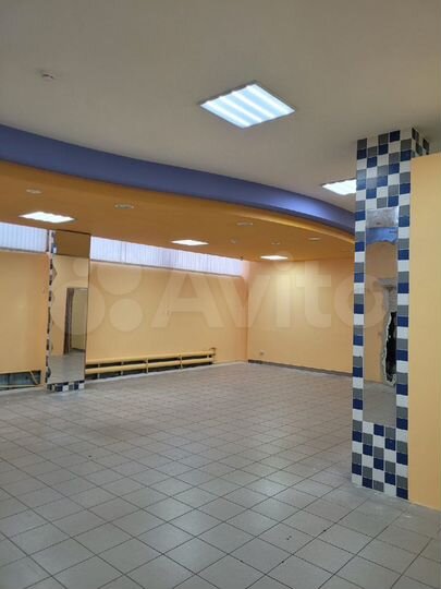 Торговая площадь, 110 м²