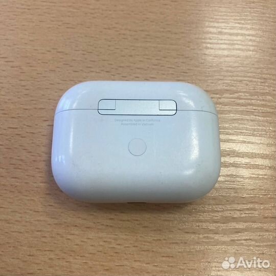 Кейс Зарядный Apple Airpods Pro A2190