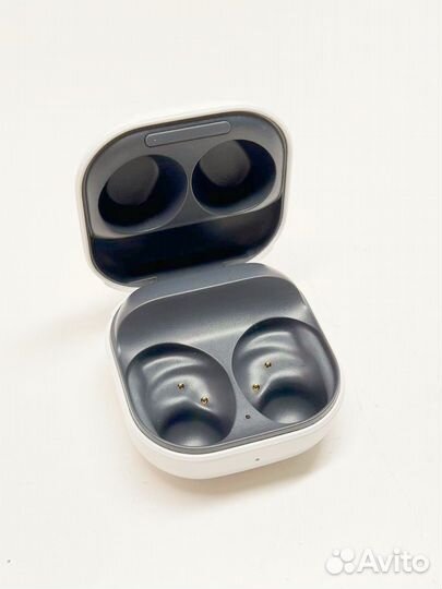 Беспроводные наушники Samsung Buds Fe