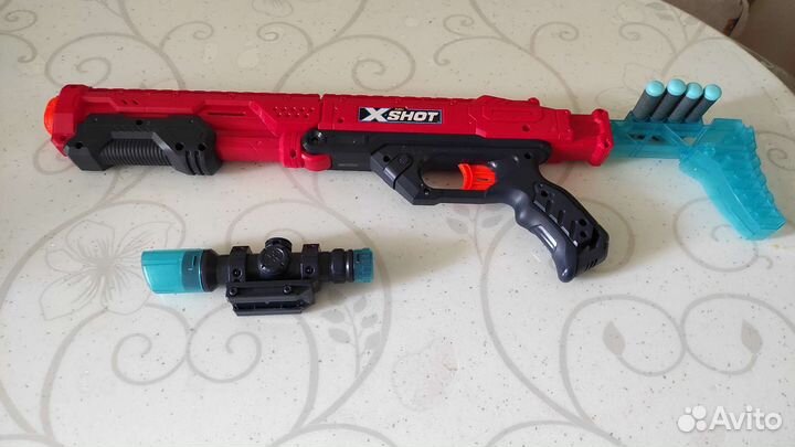 Игрушечный пистолет бластер