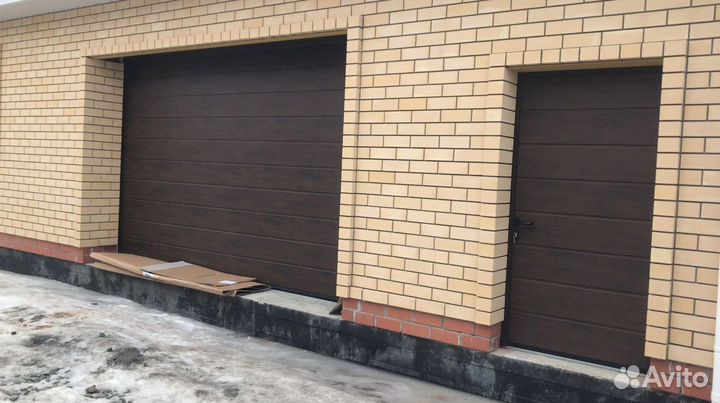 Секционные гаражные ворота Hormann LPU 3м*2,275м