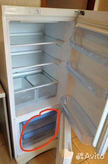 Холодильник бу indesit