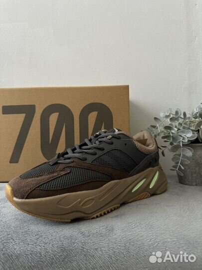 Кроссовки Adidas Yeezy Boost 700