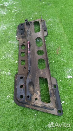 Балка поперечная Chevrolet Trailblazer LL8 4.2 L