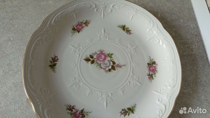 Фарфоровое блюдо, салатник