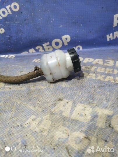 Бачок сцепления Ваз Лада 2104 универсал 2106 2010