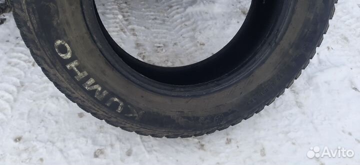 Kumho I'Zen KW15 215/65 R16 98