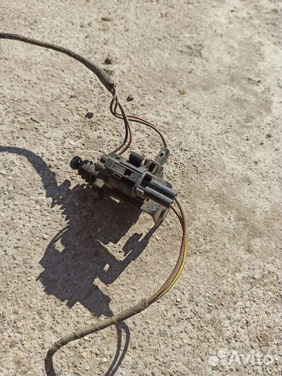 Оригинальный концевик капота с проводкой г3, венто