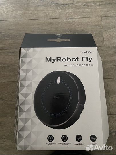 Робот пылесос rombica