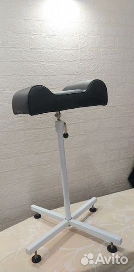 Педикюрная подставка под ногу