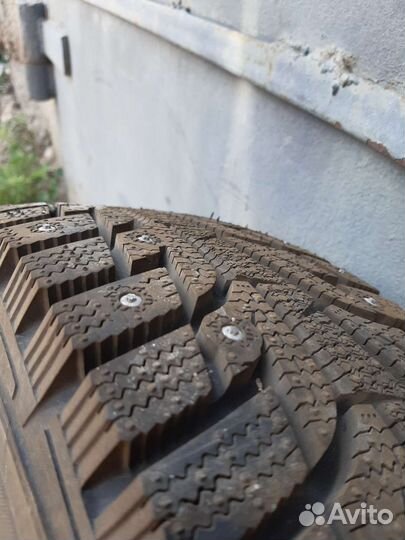 Hankook Winter I'Pike 175/70 R14