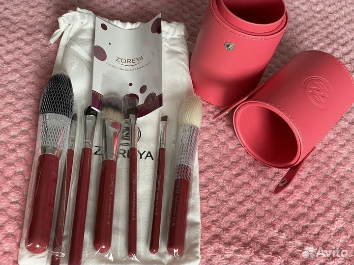 Кисти для макияжа Zoreya в тубусе новые