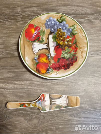 Тарелка для торта с сервировочным устройством