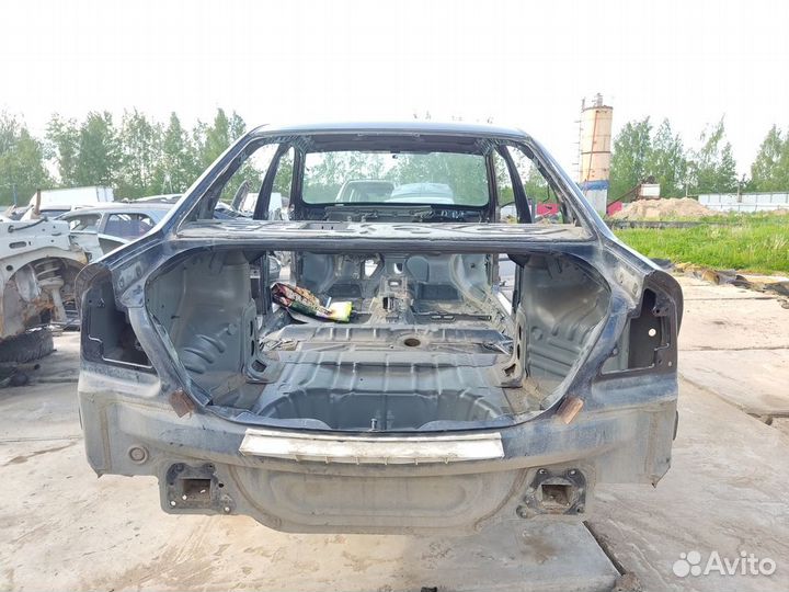 Панель задняя Ford Mondeo 2000-2007