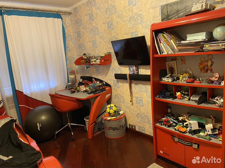 Мебель для мальчика с 2 до 14 лет